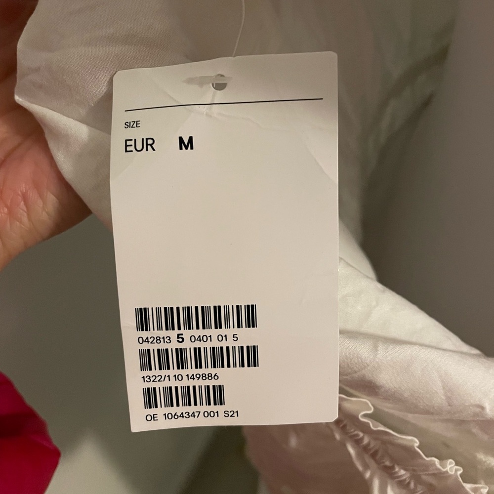 Elegant H&M White off the shoulder Dress NWT - Picture 5 of 6